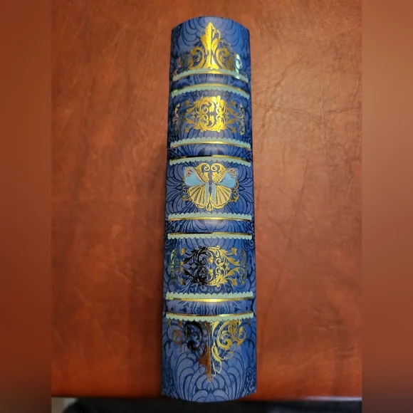 Punch Studio Butterfly Decorative Storage Book, New With Tags - Picture 6 of 9